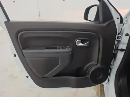 Photo 41 Renault Twingo  III SCe 65