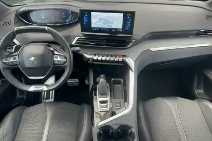 Photo 13 Peugeot 3008  Hybrid 225 e-EAT8