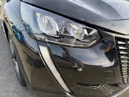 Photo 15 Peugeot 208  PureTech 75 S&S BVM5
