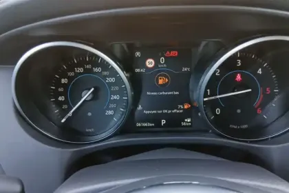 Photo 17 Jaguar F-Pace  2.0 D - 180 ch AWD BVA8