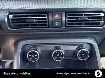Photo 16 Citroën C3  Hybride 110 ch Automatique