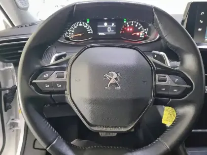 Photo 13 Peugeot 2008  PureTech 130 S&S EAT8