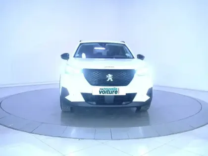 Photo 6 Peugeot 2008  PureTech 130 S&S EAT8