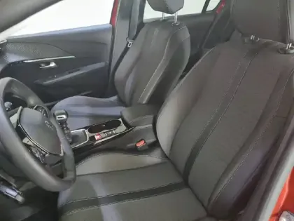Photo 17 Peugeot 208  PureTech 100 S&S BVM6