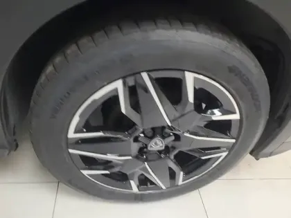 Photo 8 Peugeot 3008  Hybrid 145 e-DCS6
