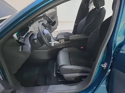 Photo 34 Peugeot 308  Electrique 54 kWh 156ch