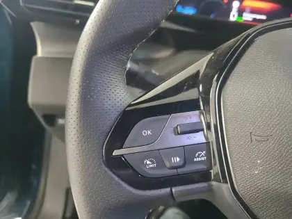 Photo 19 Peugeot 308  Electrique 54 kWh 156ch