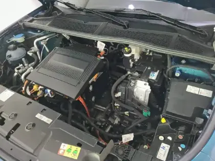 Photo 38 Peugeot 308  Electrique 54 kWh 156ch