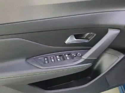 Photo 58 Peugeot 308  Electrique 54 kWh 156ch