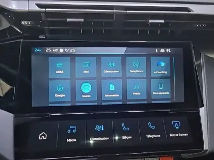 Photo 49 Peugeot 308  Electrique 54 kWh 156ch