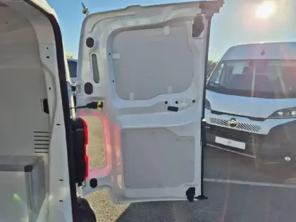 Photo 51 Citroën Jumpy  FGN M BLUEHDI 145 BVM6