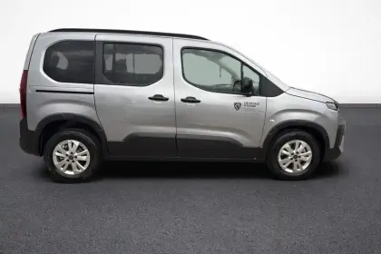 Photo 6 Peugeot Rifter  M Diesel 100 ch Manuelle 5pl
