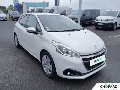 Photo 27 Peugeot 208  BlueHDi 100ch S&S BVM5
