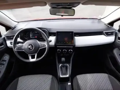 Photo 24 Renault Clio  E-Tech full hybrid 145