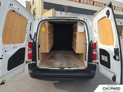 Photo 28 Peugeot Partner  FOURGON STANDARD 650 KG BLUEHDI 100 S&S BVM6