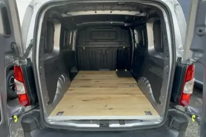 Photo 10 Peugeot Partner  FOURGON STANDARD 650 KG BLUEHDI 130 S&S EAT8