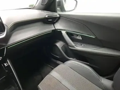 Photo 28 Peugeot 2008  Electrique 136 ch