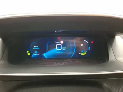 Photo 16 Peugeot 2008  Electrique 136 ch