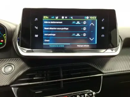 Photo 22 Peugeot 208  Electrique 50 kWh 136ch