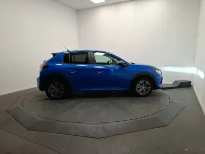 Photo 5 Peugeot 208  Electrique 50 kWh 136ch