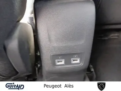 Photo 14 Peugeot 2008  PureTech 130 S&S BVM6