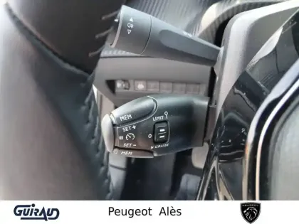 Photo 18 Peugeot 2008  PureTech 130 S&S BVM6