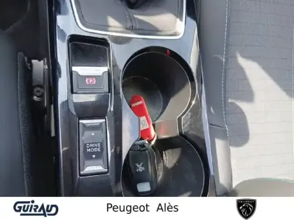Photo 19 Peugeot 2008  PureTech 130 S&S BVM6