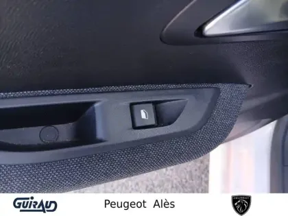Photo 12 Peugeot 208  BlueHDi 100 S&S BVM6