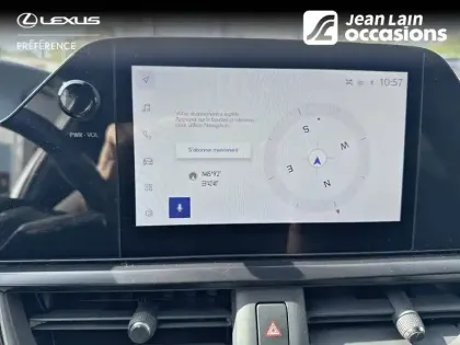 Photo 14 Lexus UX  250h 4WD