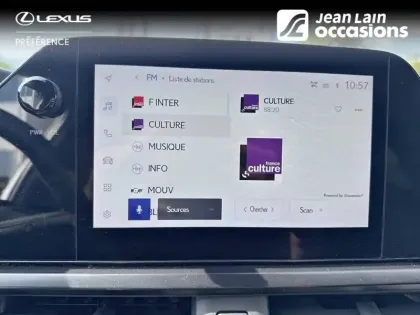 Photo 15 Lexus UX  250h 4WD