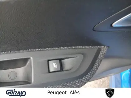 Photo 12 Peugeot 2008  Electrique 136 ch