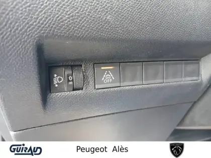 Photo 14 Peugeot 2008  Electrique 136 ch