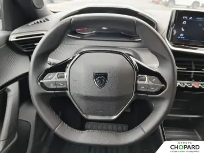 Photo 15 Peugeot 2008  PureTech 100 S&S BVM6