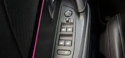 Photo 22 Peugeot 2008  Electrique 136 ch