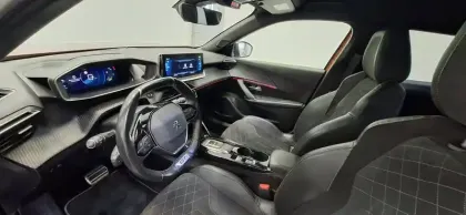 Photo 14 Peugeot 2008  Electrique 136 ch