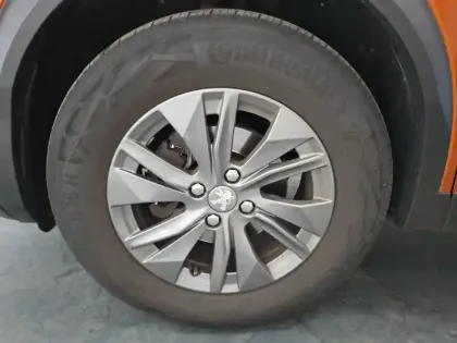 Photo 10 Peugeot 2008  PureTech 130 S&S EAT8