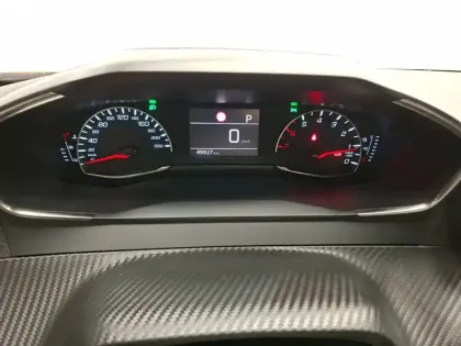 Photo 13 Peugeot 2008  PureTech 130 S&S EAT8