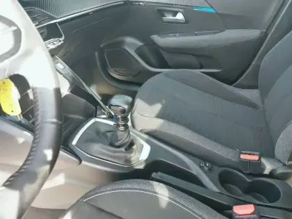 Photo 13 Peugeot 208  PureTech 100 S&S BVM6