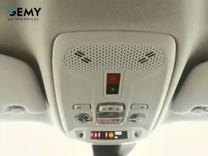Photo 16 Peugeot 2008  Electrique 136 ch