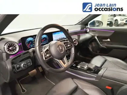 Photo 10 Mercedes Classe A  200 7G-DCT