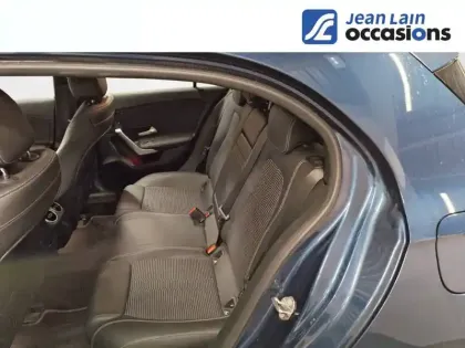 Photo 16 Mercedes Classe A  200 7G-DCT