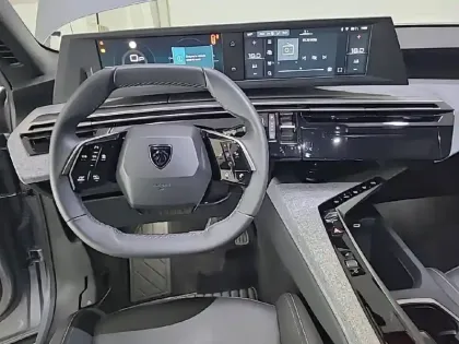 Photo 26 Peugeot 5008  Hybrid 145 ch e-DCS6
