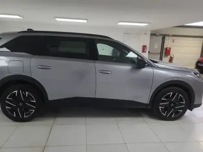 Photo 6 Peugeot 5008  Hybrid 145 ch e-DCS6