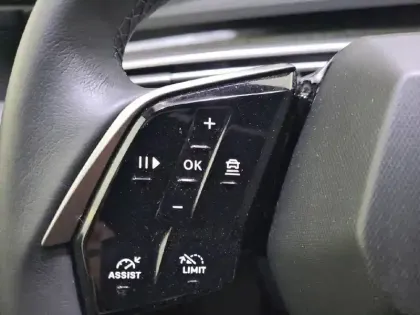 Photo 44 Peugeot 5008  Hybrid 145 ch e-DCS6