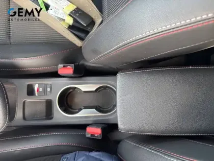 Photo 31 Renault Captur  mild hybrid 160 EDC