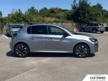Photo 35 Peugeot 208  Hybrid 110 ch e-DCS6