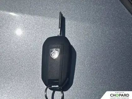 Photo 20 Peugeot 208  Hybrid 110 ch e-DCS6