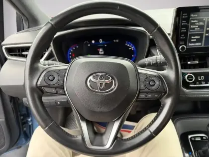 Photo 10 Toyota Corolla  122h Design