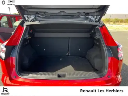 Photo 6 Renault Austral  1.2 E-Tech full hybrid 200ch esprit Alpine - 26