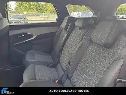 Photo 11 Peugeot 5008  Hybrid 145ch Allure e-DCS6